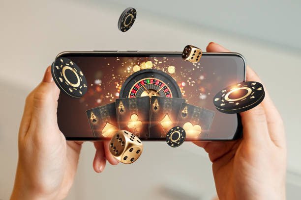 Người dùng truy cập bty9296 trên điện thoại di động Android iOS